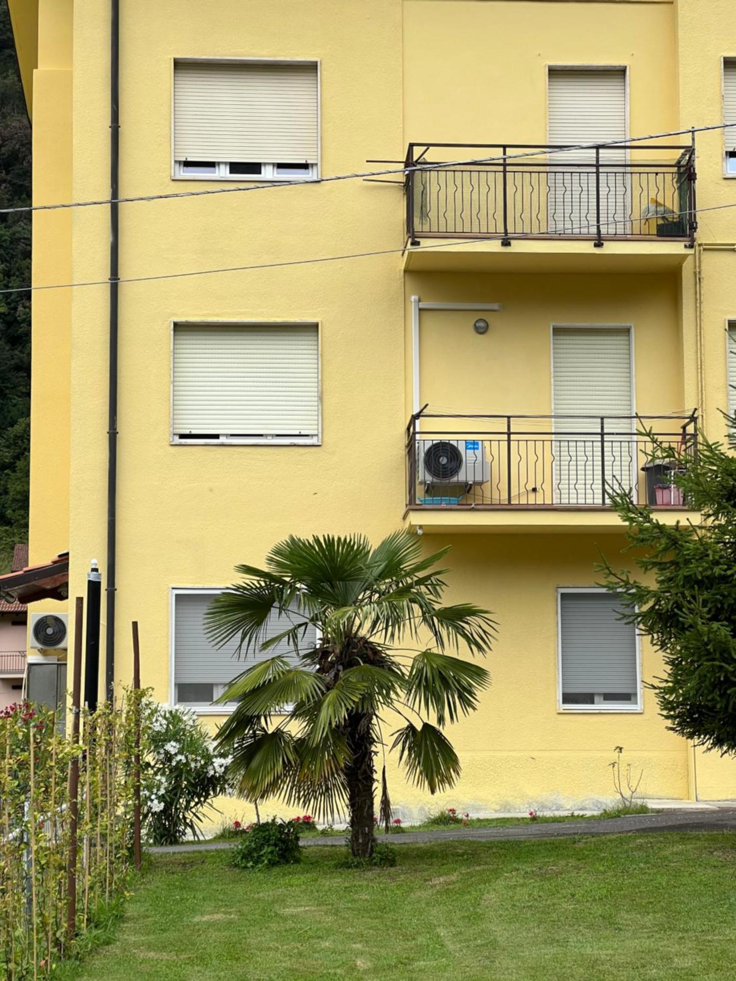 Вілла Casa R&E Valbrona Екстер'єр фото